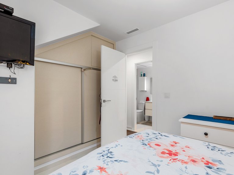 Villa for Sale in Villamartin, Orihuela Costa, Alicante 17