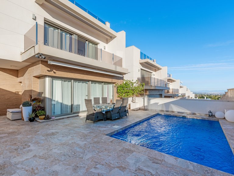 Villa for Sale in Villamartin, Orihuela Costa, Alicante 37