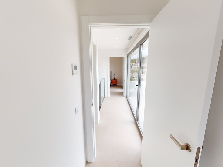 Villa for Sale in Las Colinas Golf Resort, Las Colinas Golf, Alicante 9