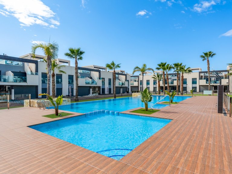 Apartment for Sale in El Raso, Guardamar Del Segura, Alicante 4