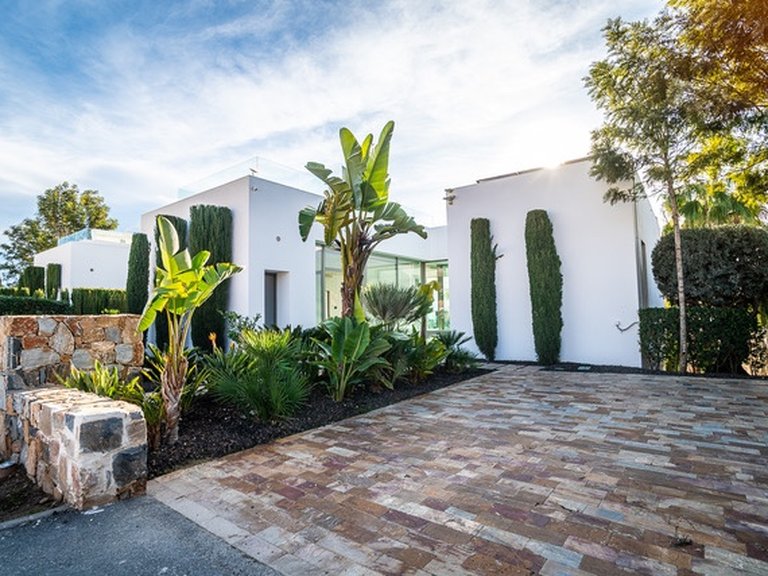 Villa for Sale in Las Colinas Golf, Orihuela, Alicante 48
