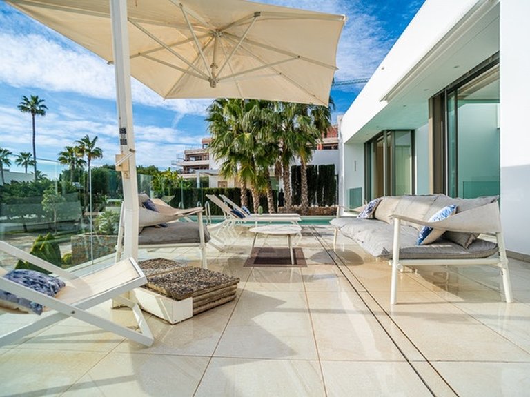 Villa for Sale in Las Colinas Golf, Orihuela, Alicante 34