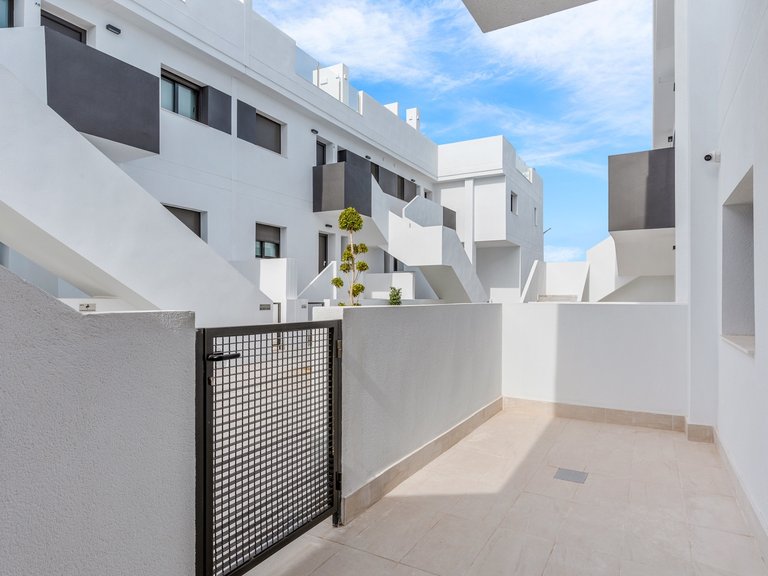 Apartment for Sale in Los Balcones, Torrevieja, Alicante 8