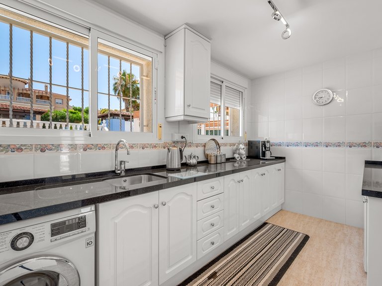 Villa for Sale in Lomas De La Juliana, Algorfa, Alicante 29