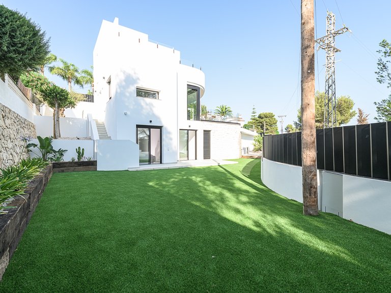 Villa for Sale in La Fustera, Benissa, Alicante 3