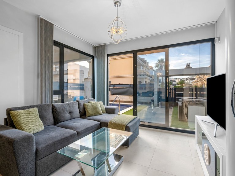 Villa for Sale in Orihuela Costa, Alicante 9