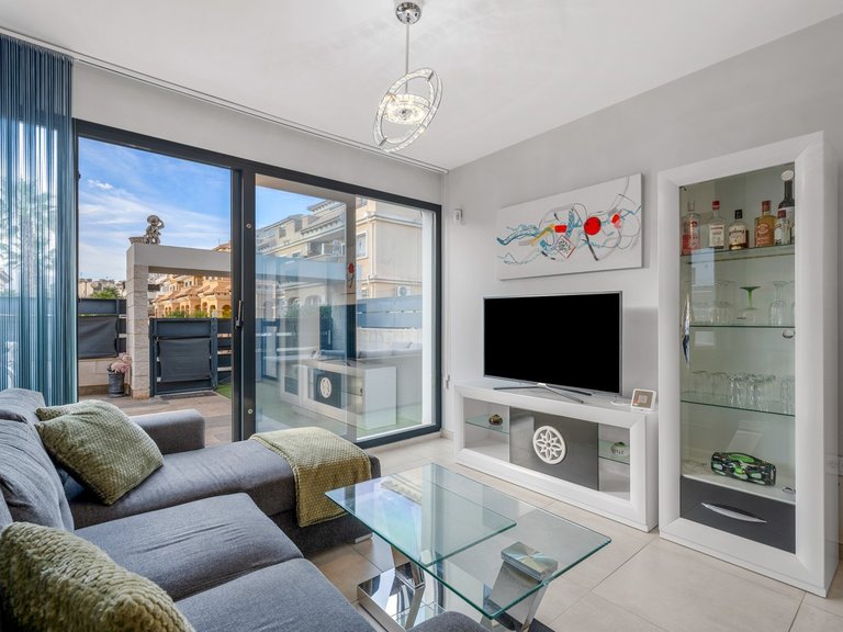 Villa for Sale in Orihuela Costa, Alicante 10