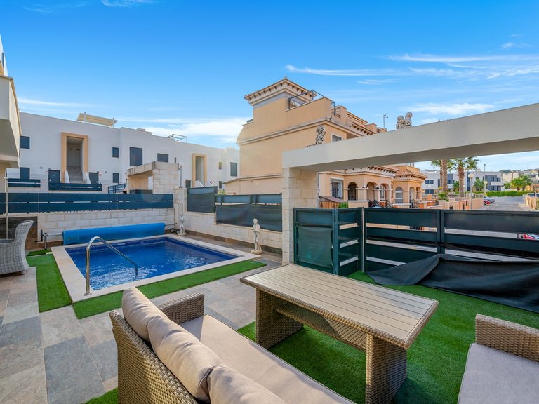 Villa for Sale in Orihuela Costa, Alicante 42