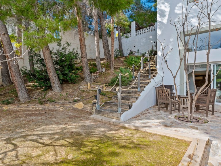 Villa for Sale in Altea, Alicante 28