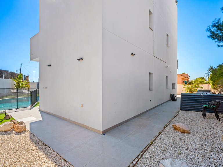 Villa for Sale in Rojales, Ciudad Quesada, Alicante 14