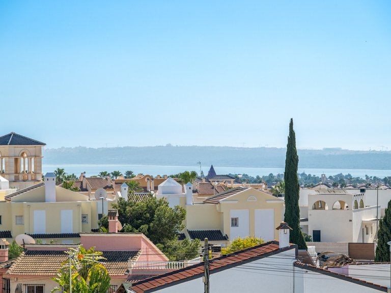 Villa for Sale in Rojales, Ciudad Quesada, Alicante 45