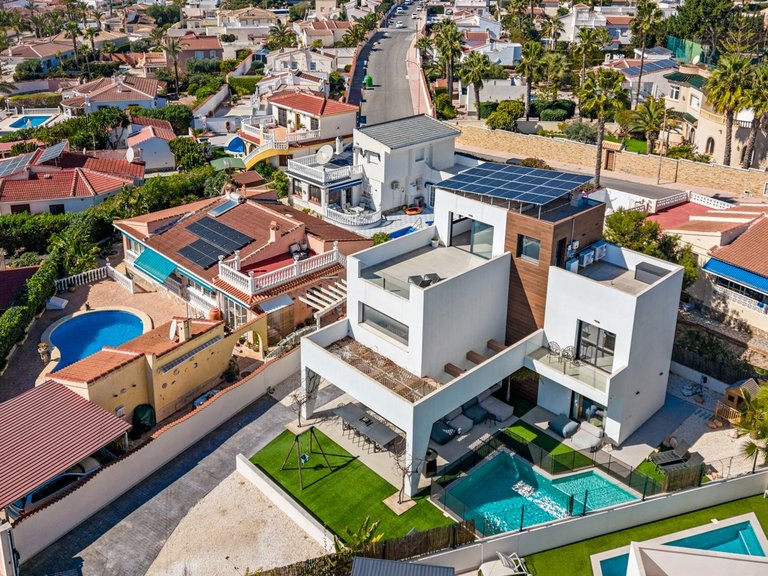 Villa for Sale in Rojales, Ciudad Quesada, Alicante 46