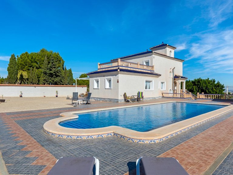 Villa for Sale in Lomas de La Juliana, Almoradi, Alicante 19