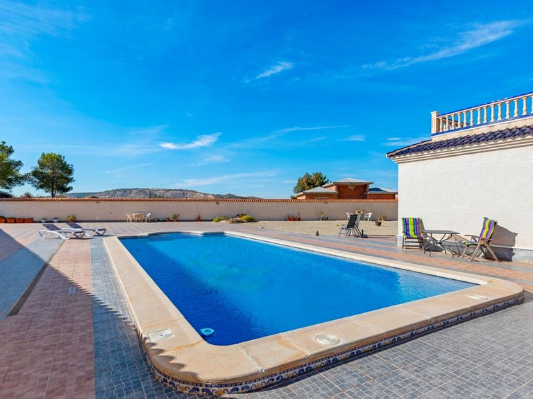 Villa for Sale in Lomas de La Juliana, Almoradi, Alicante 21
