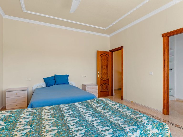 Villa for Sale in Lomas de La Juliana, Almoradi, Alicante 36