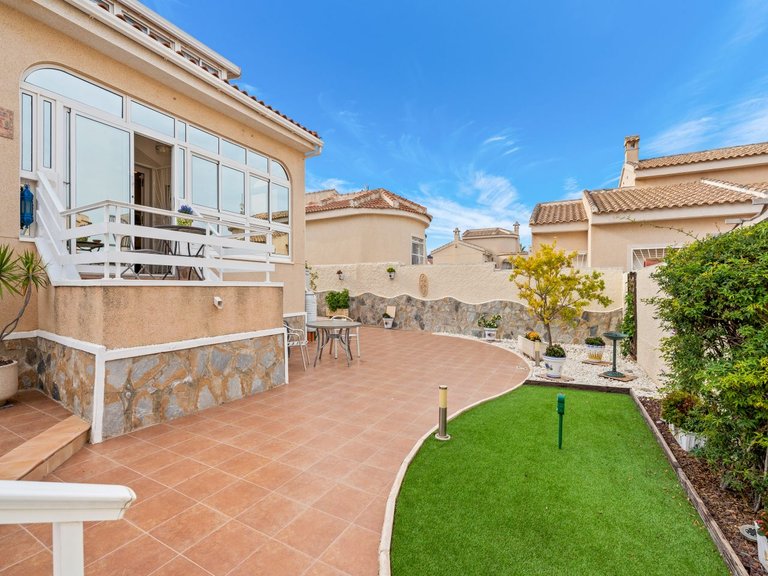 Villa for Sale in Rojales Hills, Rojales, Alicante 2