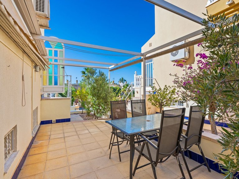 Town House for Sale in Benimar, Benijófar, Alicante 11