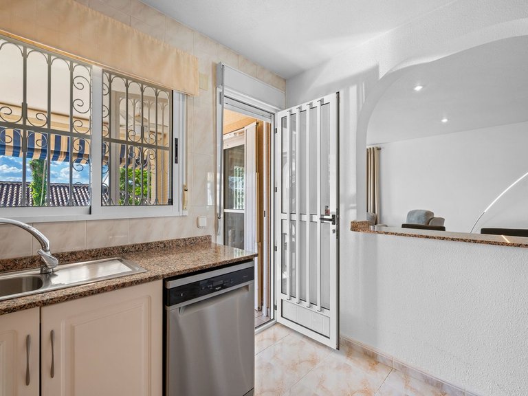 Villa for Sale in Benimar, Benijófar, Alicante 21