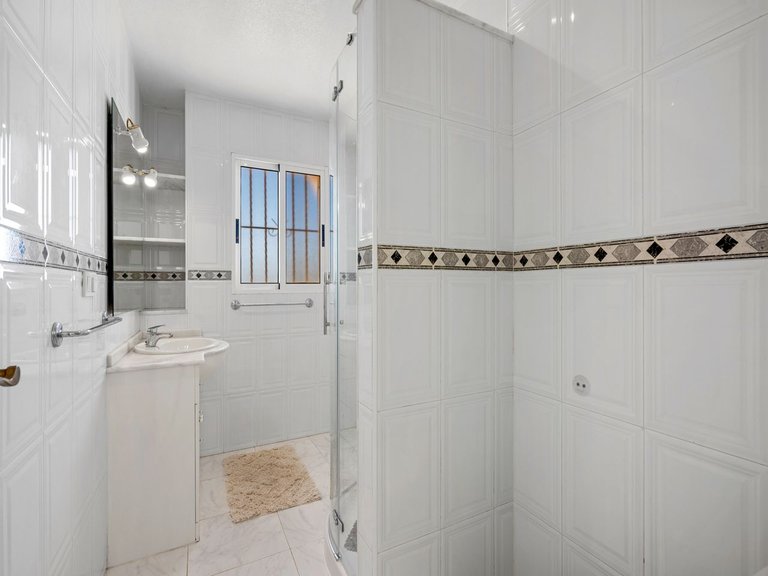 Town House for Sale in Benimar, Benijófar, Alicante 31