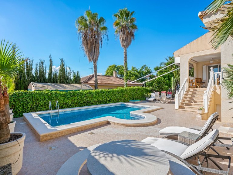Villa for Sale in Benimar, Benijófar, Alicante 5