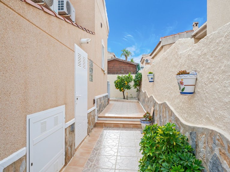 Villa for Sale in Rojales Hills, Rojales, Alicante 5