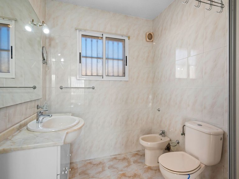 Villa for Sale in Benimar, Benijófar, Alicante 28