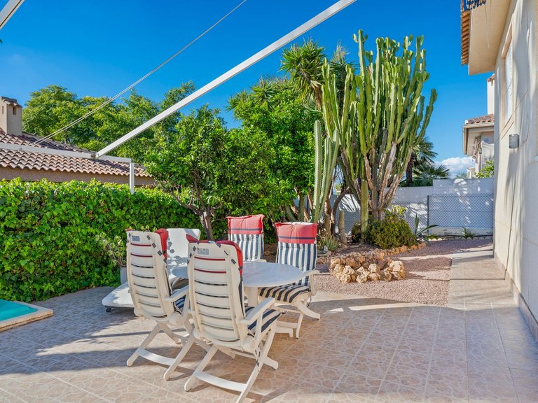 Villa for Sale in Benimar, Benijófar, Alicante 6