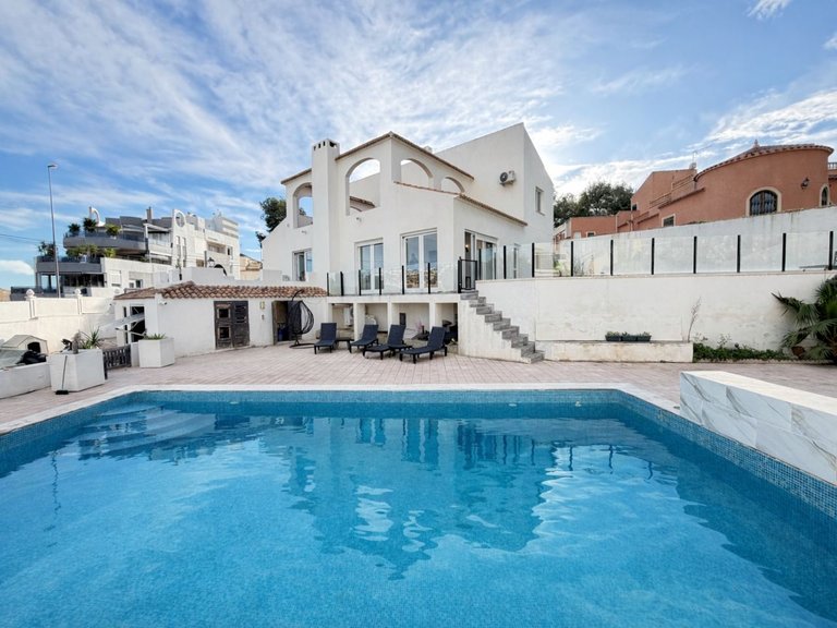 Villa for Sale in Las Filipinas, Orihuela Costa, Alicante 30