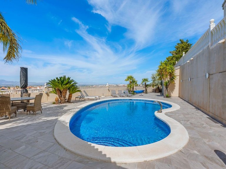 Villa for Sale in La Marquesa Golf, Rojales, Alicante 12