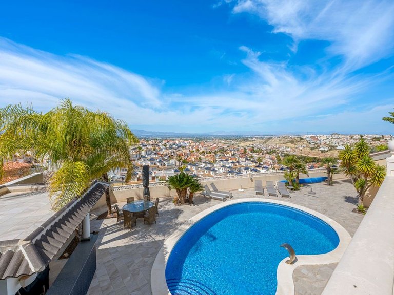 Villa for Sale in La Marquesa Golf, Rojales, Alicante 9