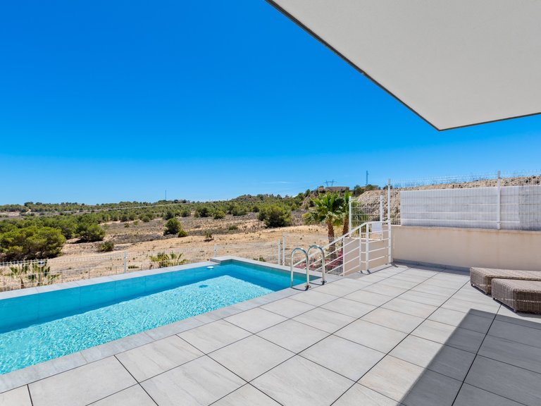 Villa for Sale in Inland San Miguel De Salinas, Alicante 9