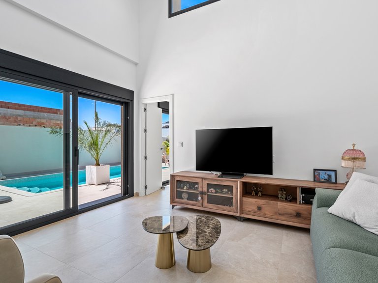 Apartment for Sale in Costa Blanca Daya Nueva, Alicante 8