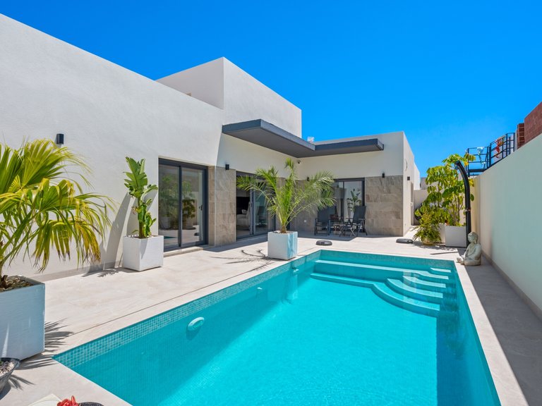 Apartment for Sale in Costa Blanca Daya Nueva, Alicante 6