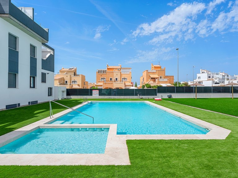 Apartment for Sale in Torrevieja, Alicante 36