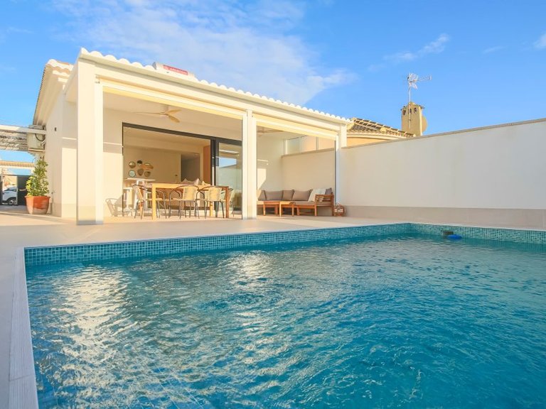 Villa for Sale in Costa Blanca Torrevieja, Alicante 2
