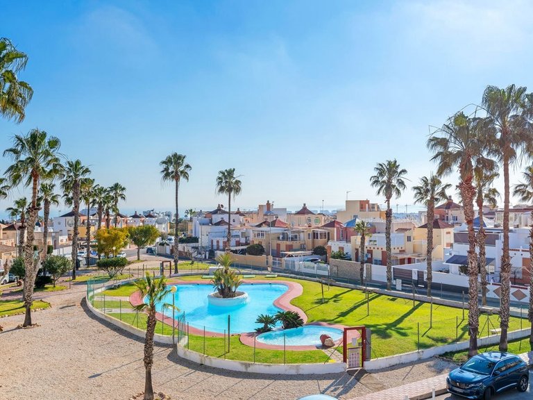 Town House for Sale in Orihuela Costa, Alicante 38