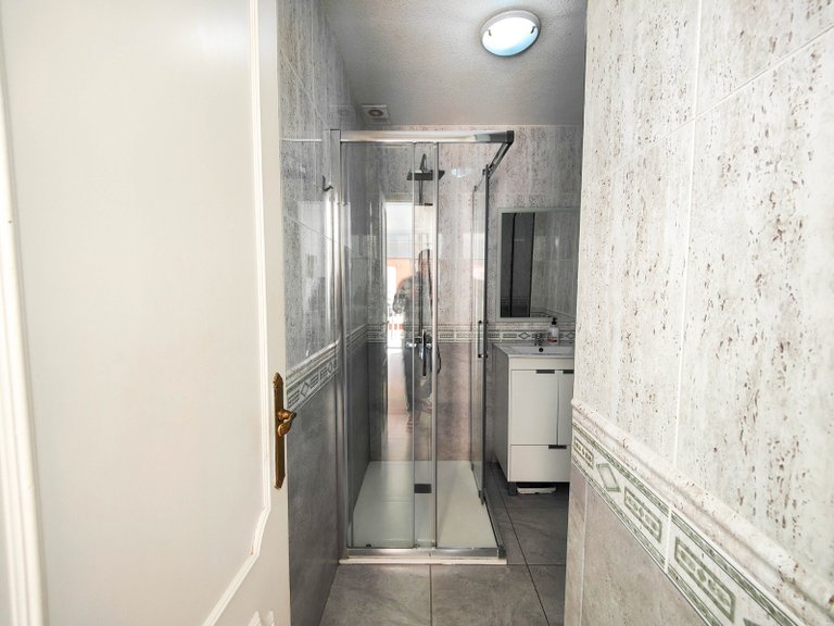 Apartment for Sale in Torrevieja, Alicante 29