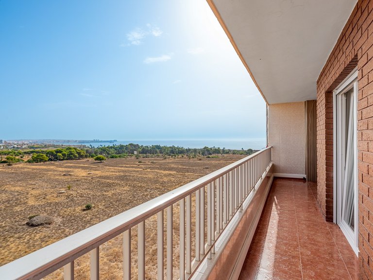 Penthouse for Sale in Torrevieja, Alicante 3