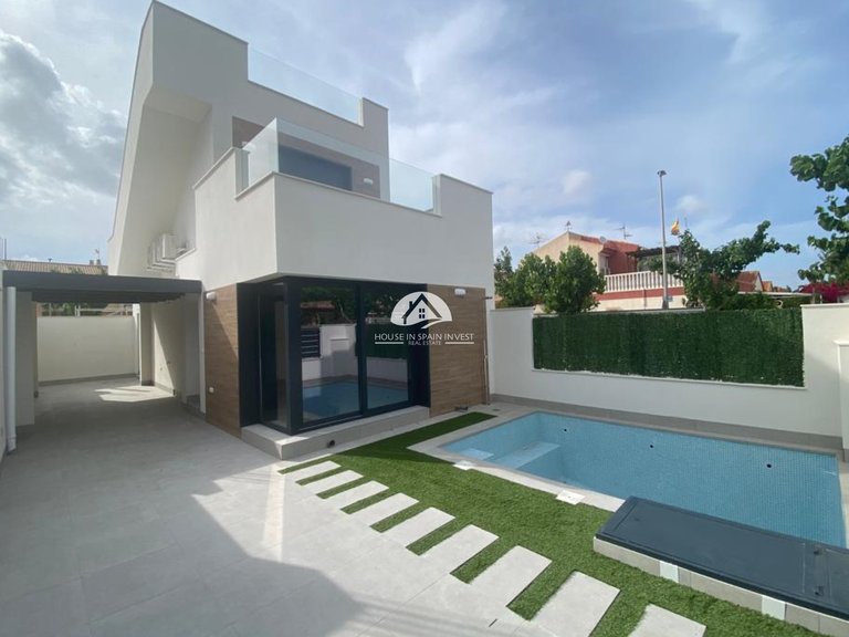 Villa for Sale in Los Alcázares Murcia, Murcia 1