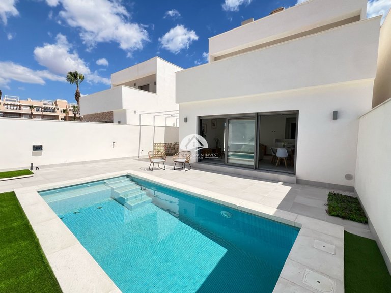 Town House for Sale in Villamartín - Las Filipinas Orihuela Costa, Alicante 3