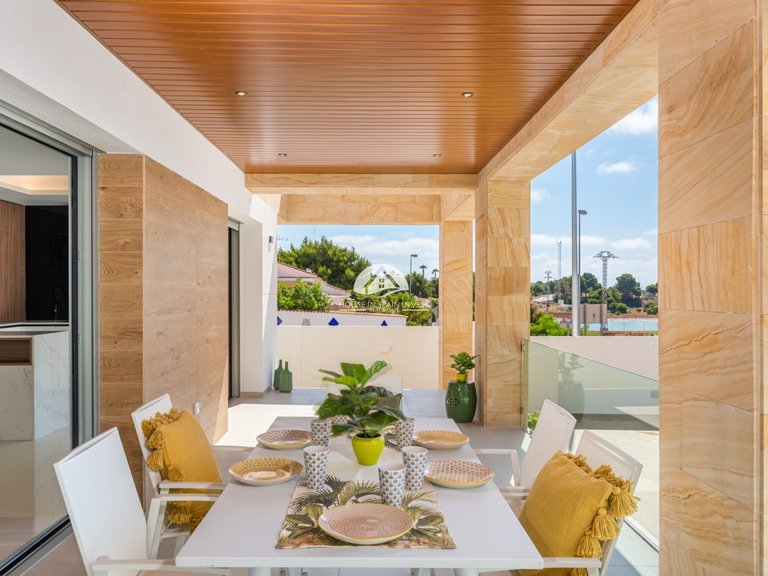 Villa for Sale in Ciudad Quesada Rojales - Ciudad Quesada, Alicante 15