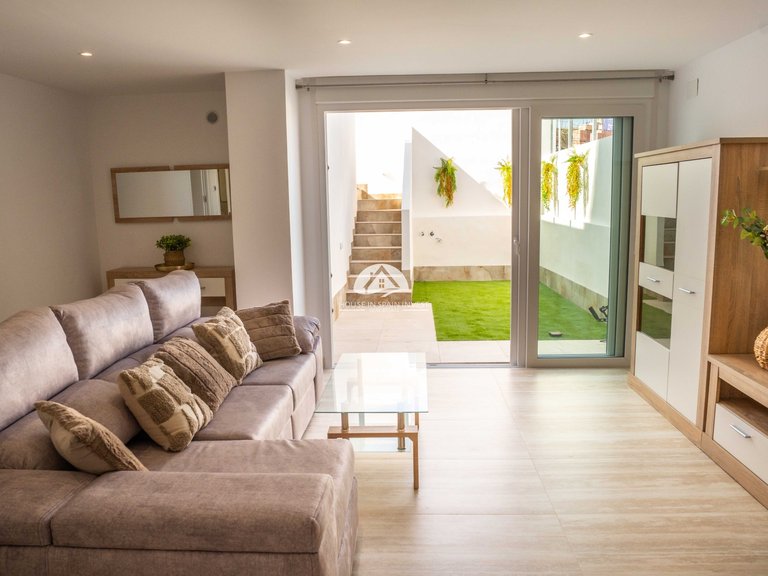 Villa for Sale in Ciudad Quesada Rojales - Ciudad Quesada, Alicante 26