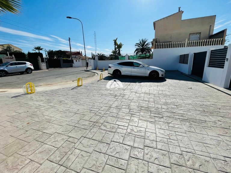 Villa for Sale in Torrevieja Torrevieja, Alicante 10
