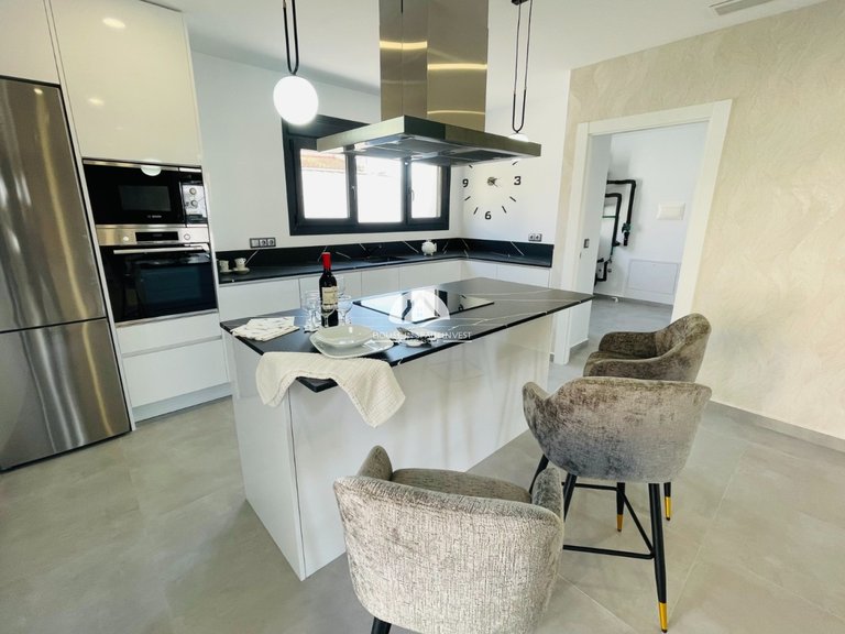 Villa for Sale in Torrevieja Torrevieja, Alicante 18