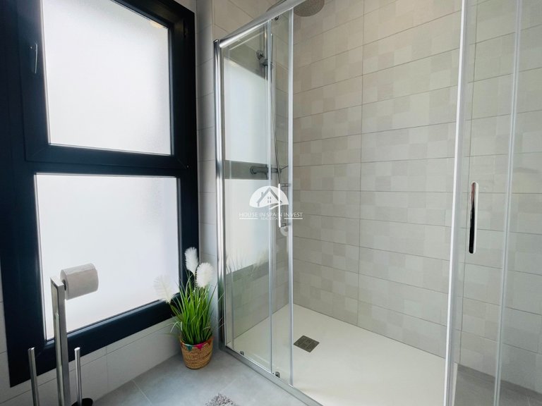 Villa for Sale in Torrevieja Torrevieja, Alicante 28