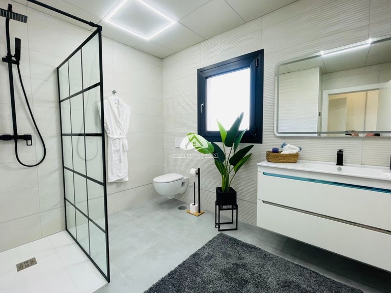 Villa for Sale in Torrevieja Torrevieja, Alicante 29