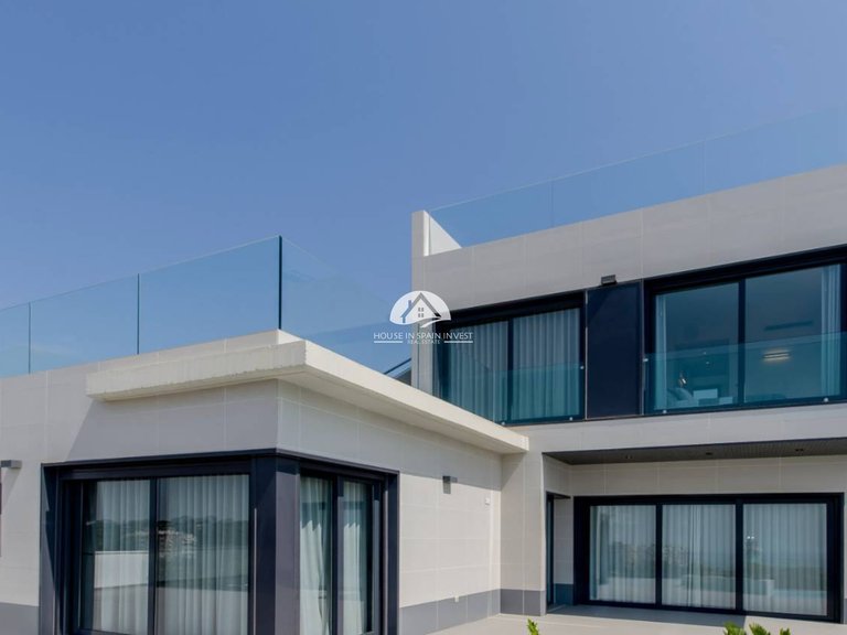 Villa for Sale in Dehesa de campoamor Orihuela Costa, Alicante 5