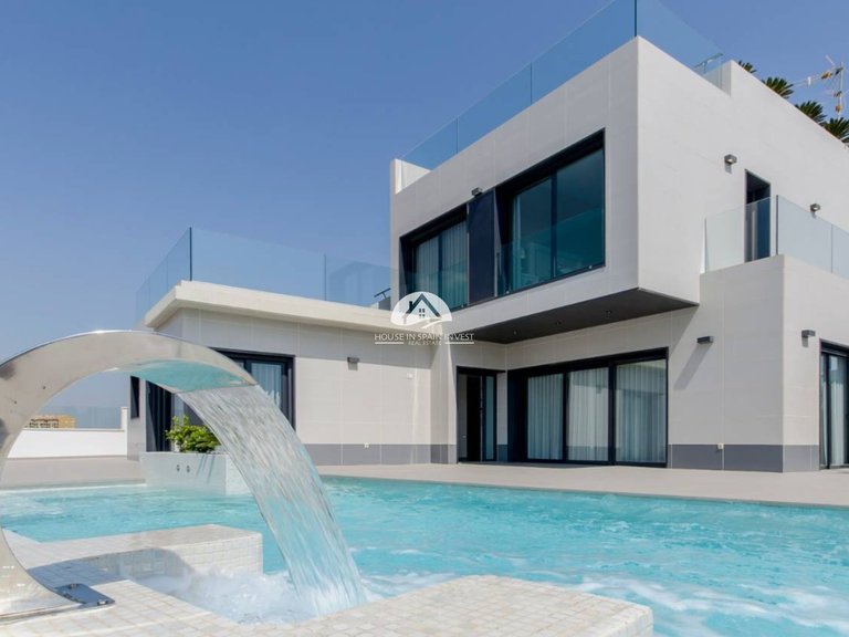 Villa for Sale in Dehesa de campoamor Orihuela Costa, Alicante 6