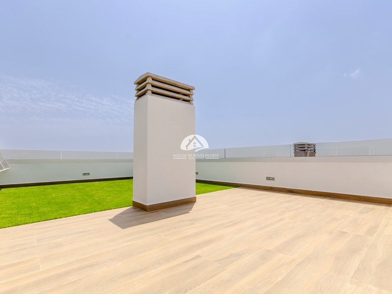 Villa for Sale in Vistabella Vistabella Golf, Alicante 3