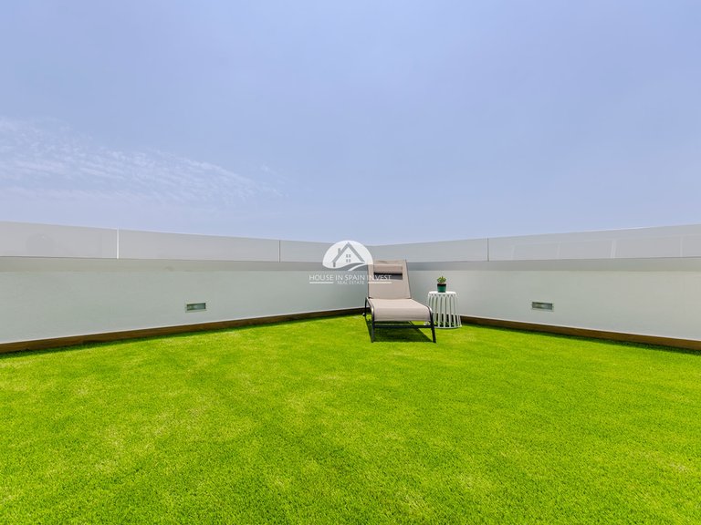 Villa for Sale in Vistabella Vistabella Golf, Alicante 4